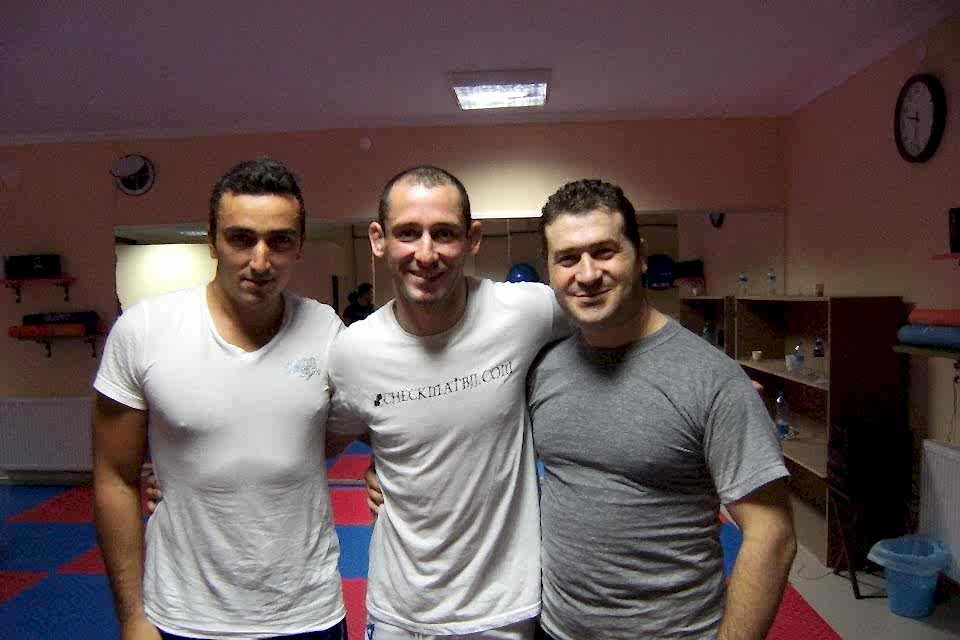 Leo Neves MMA Semineri-2011 Ankara Leo Neves, Emre Özelmas, Yüksel Çotuk